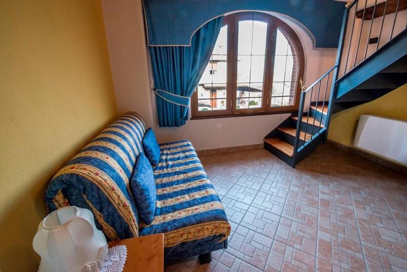 Ristorante Albergo Da Maurizio Cravanzana Luaran gambar