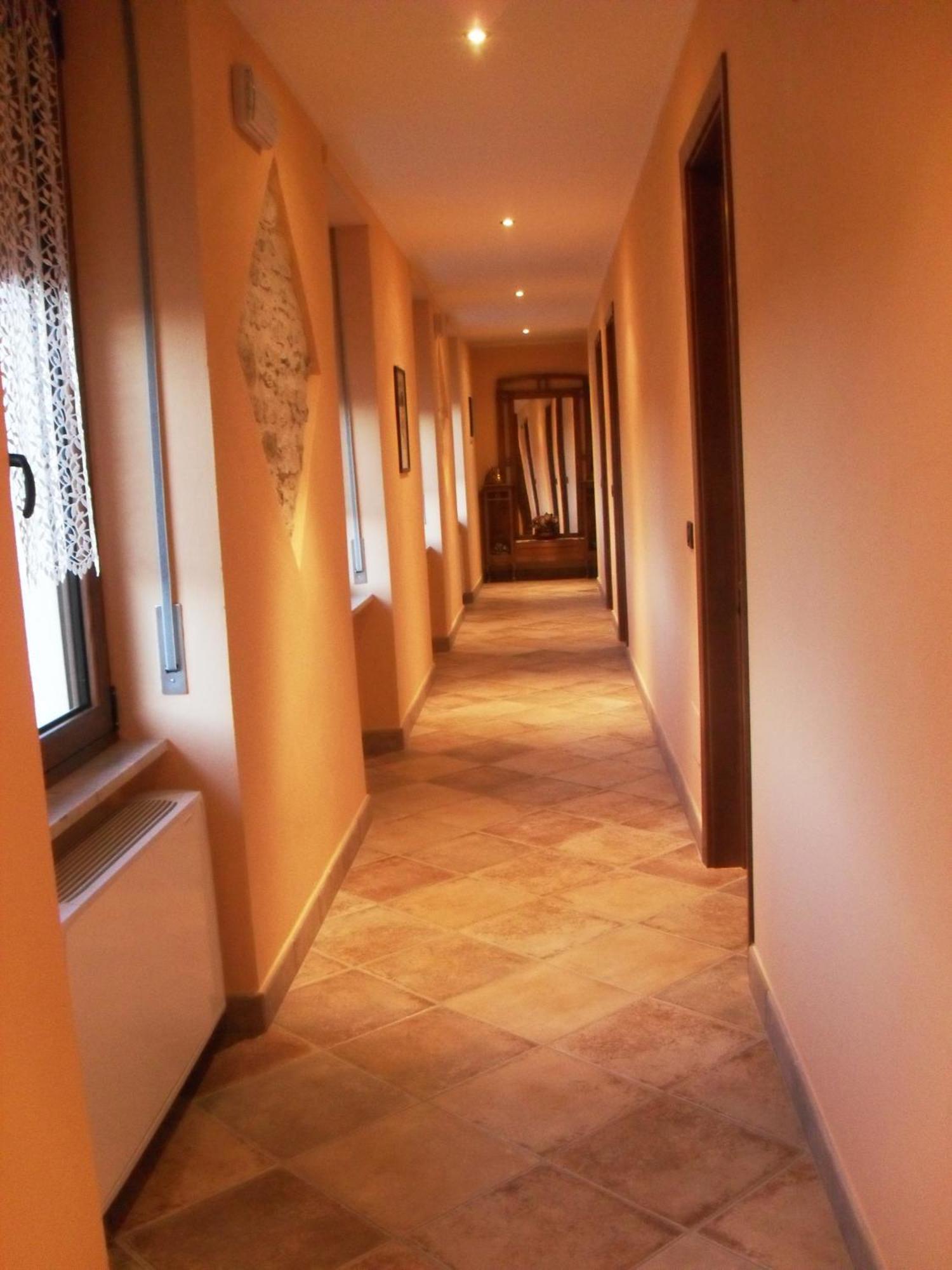 Ristorante Albergo Da Maurizio Cravanzana Luaran gambar