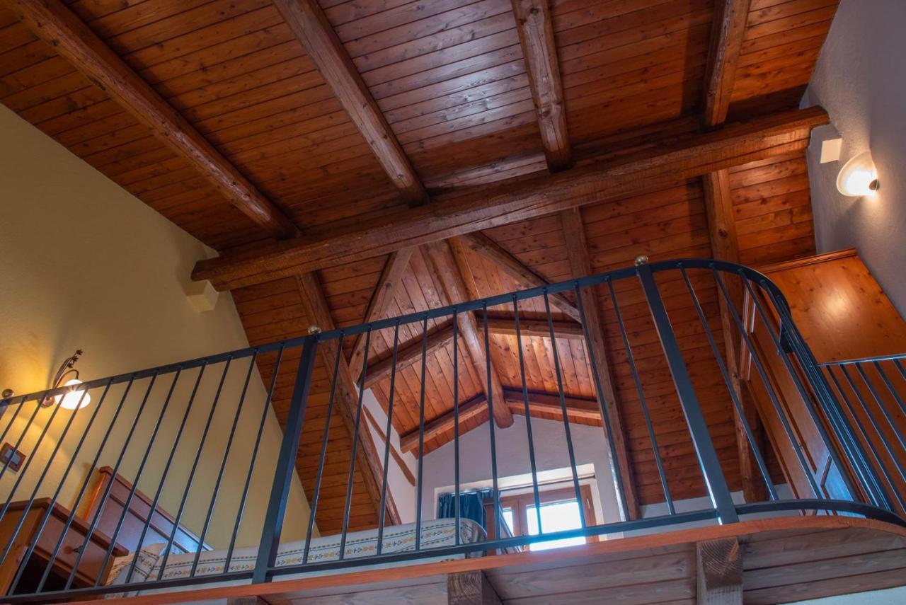 Ristorante Albergo Da Maurizio Cravanzana Luaran gambar